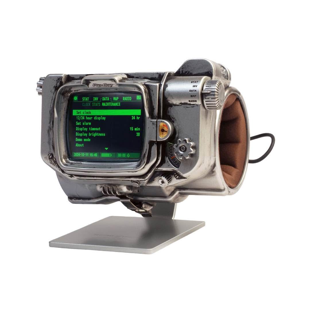 Fallout Pip-Boy 3000 Functioning Replica - Movies & TV Shows | Facebook ...