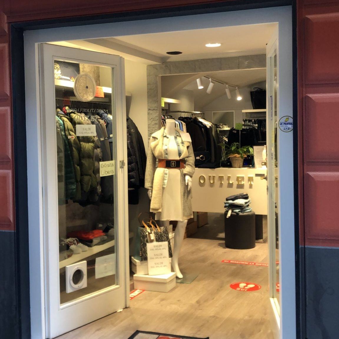 Outlet La Moda Firmata Varazze - Outlet La Moda. Firmata VARAZZE Via ...