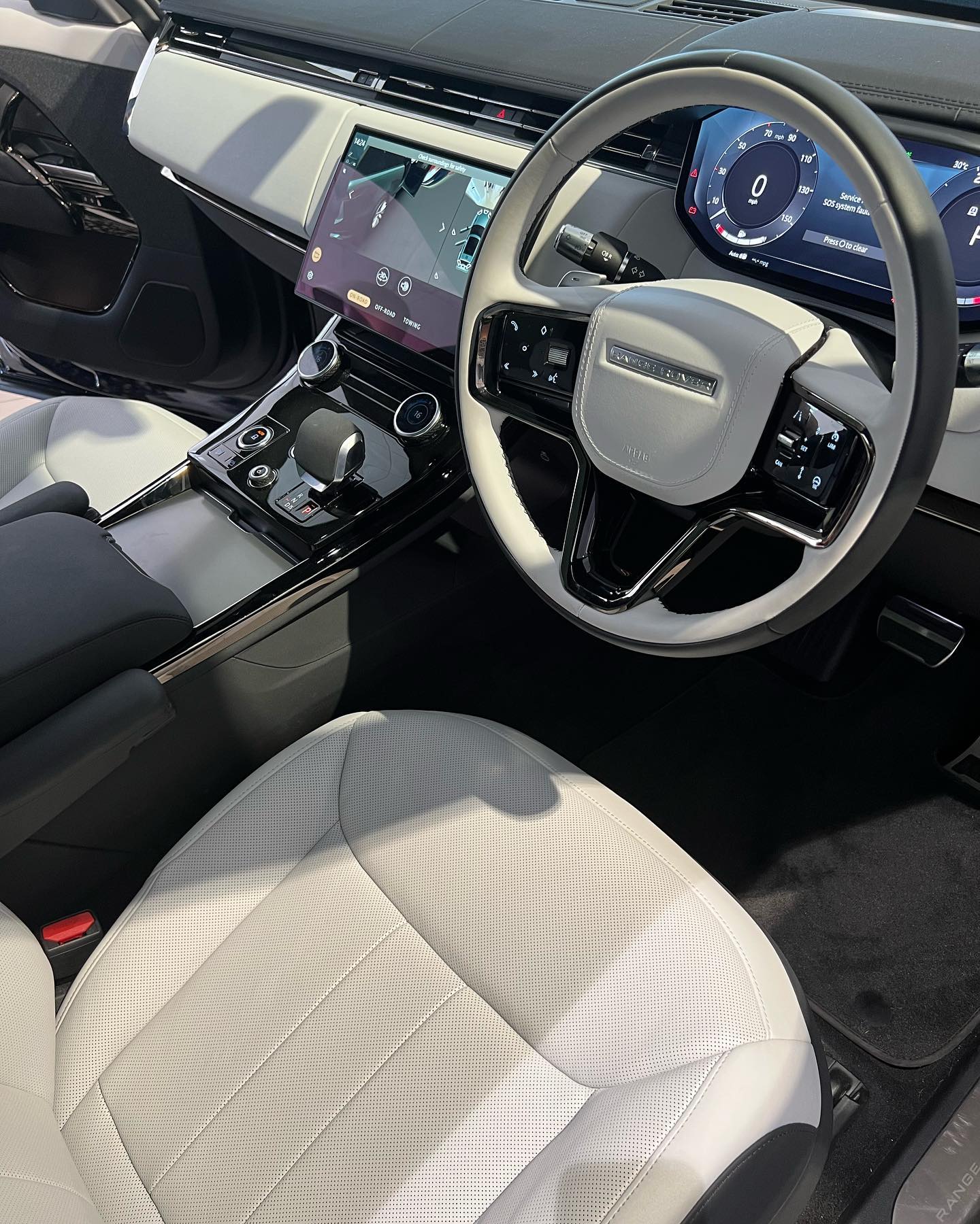 THE NEW RANGE ROVER SPORT... - Redefined BY VIP GROUP | Facebook