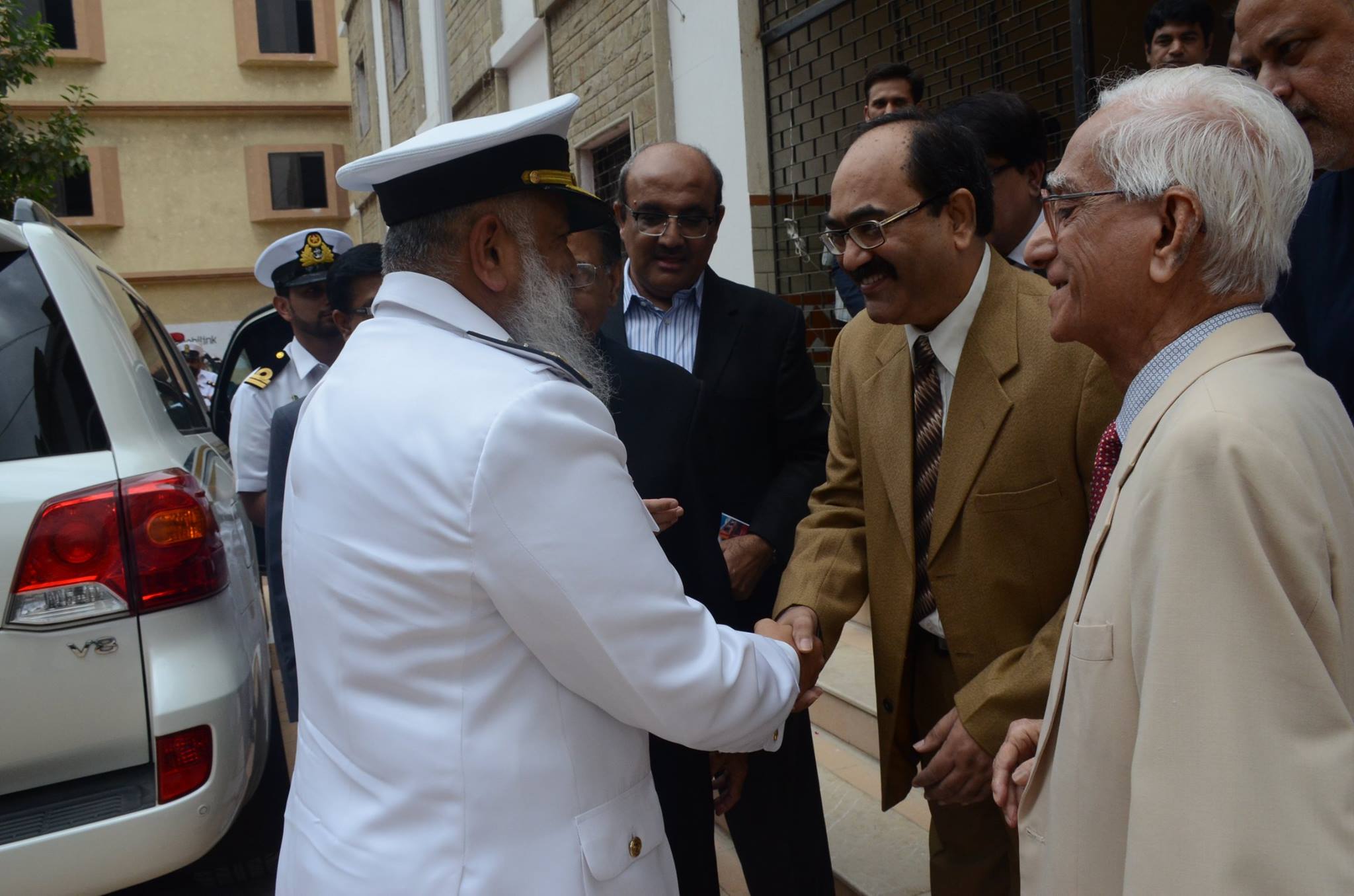 Dr. Rukhsar Ahmed - Dr. Rukhsar Ahmed welcoming Vice Admiral Syed Arif ...