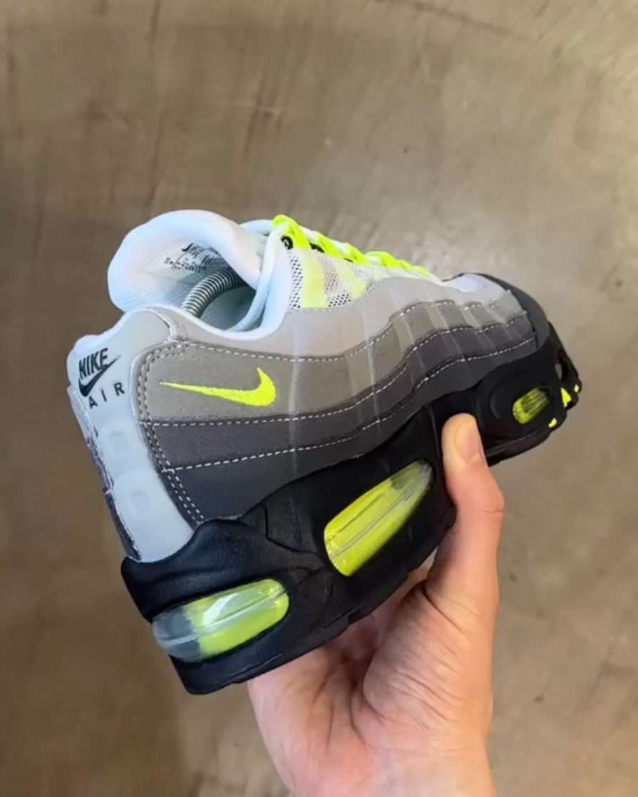Neon' Nike Air Max 95 Big Bubble Releasing in April