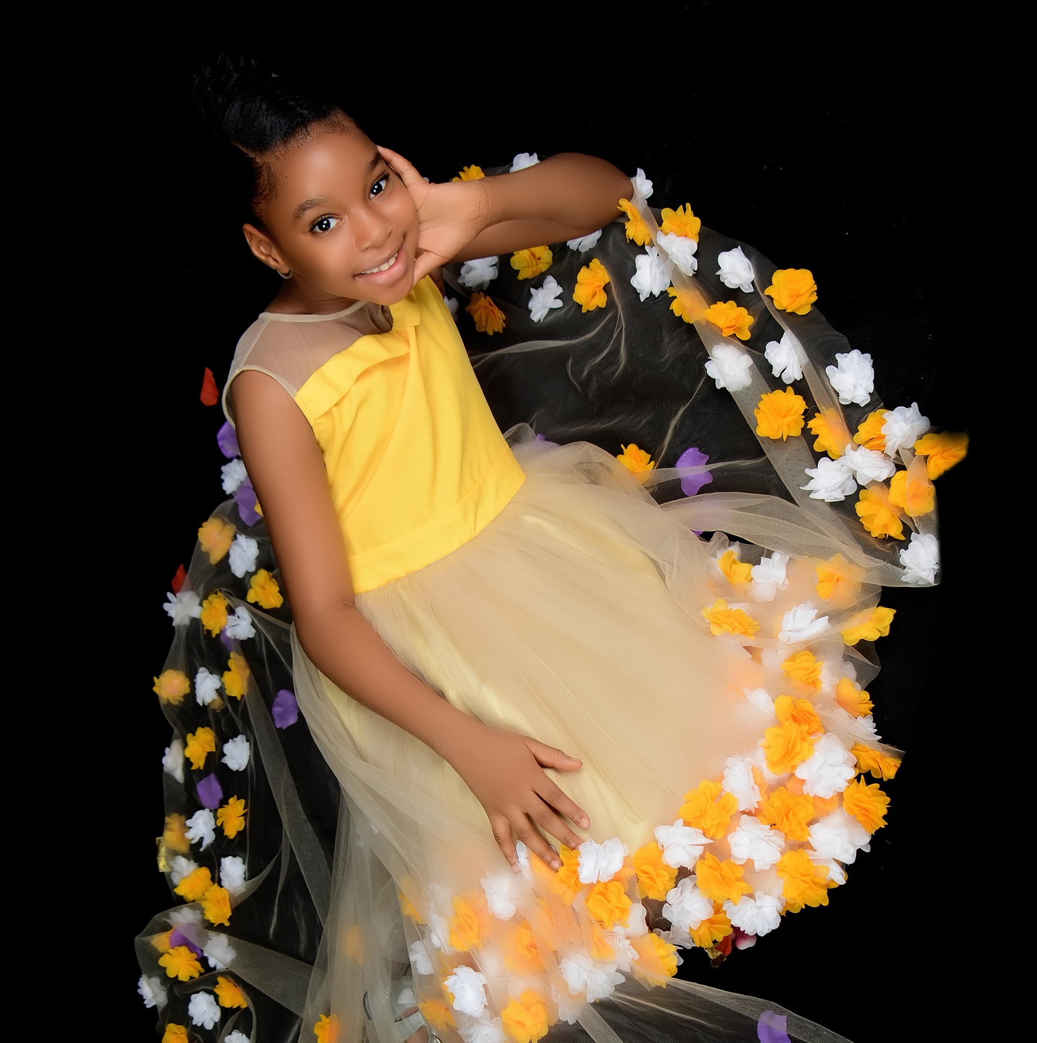 I don't own copyright to this song. Royalty Robes Fashion House Herself ...