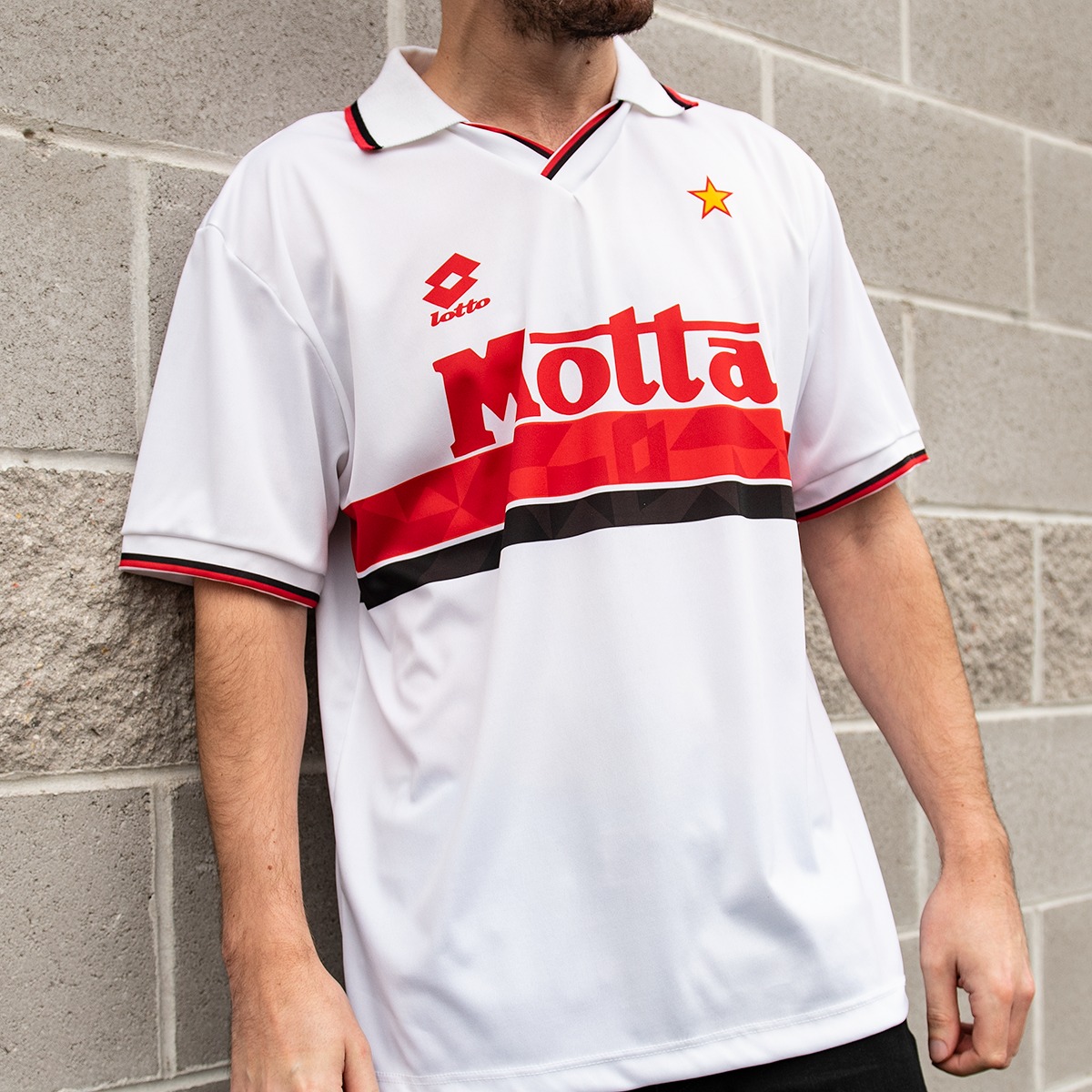 Classic - AC Milan 1993 Away by Lotto Italian elegance