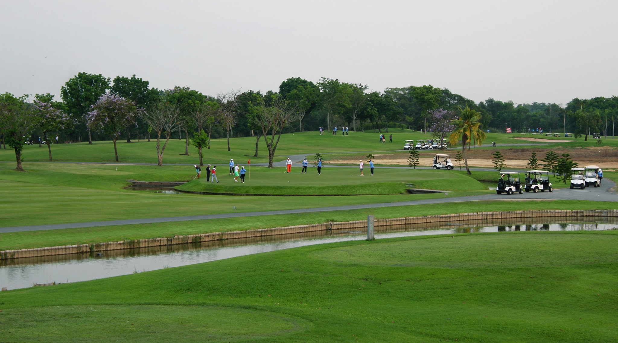 กรีนยังรักษาสปีดที่ 9.8 ฟุต... - Northern Rangsit Golf Club | Facebook