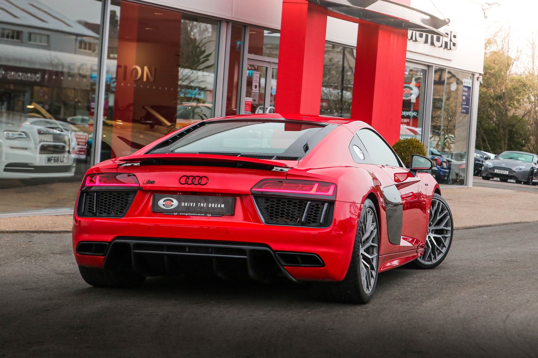 GC Motors - 🍎 Stunning Tango Red Audi R8 V10 just arrived!...