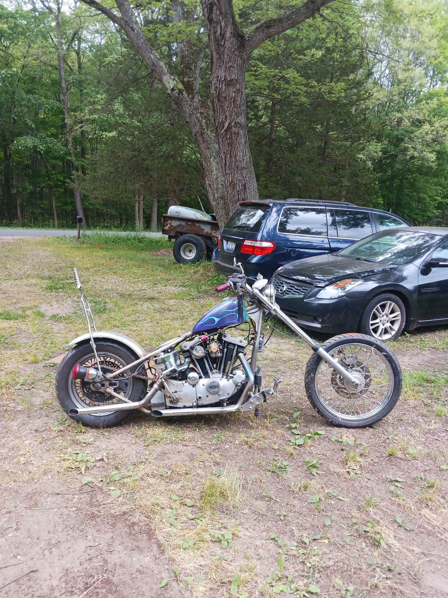Custom Chopper Bike Design with 41° Rake and 6-in Over Forks