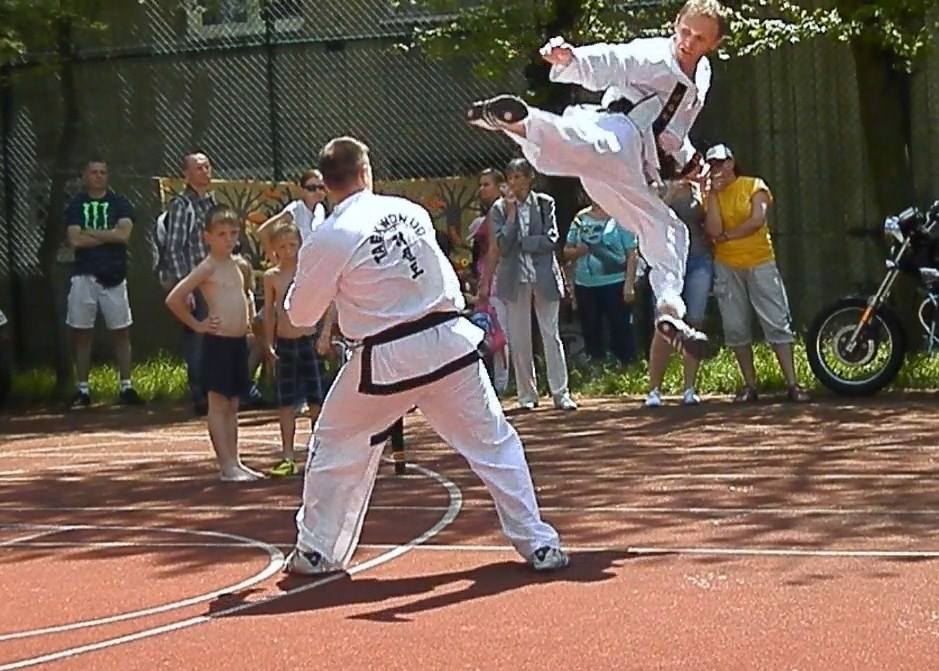 Październik to już czas intensywniejszych treningów #taekwondo | Klub ...