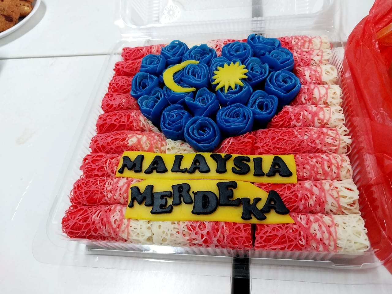 Roti Jala bertemakan Jalur... - Kek dan Bakeri Ijalicious
