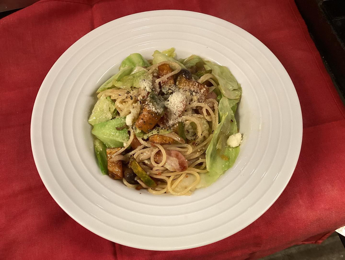 Trattoria Beare - 【本日の日替わりパスタ】 ソーセージとカボチャとキノコのオイル系パスタ... | Facebook
