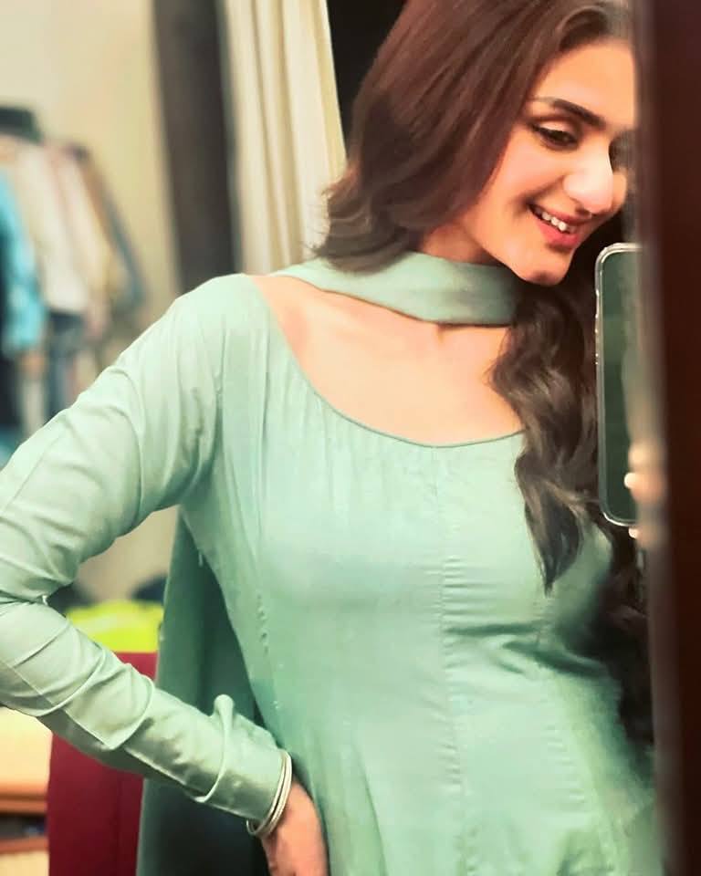 hira mani green dress 😍 #movermagazinepakistan #Pakistan #foryoupage #explorepage #instagood #recent4recent #Lollywood #fypage #reelsviral hira mani do bol drama dress