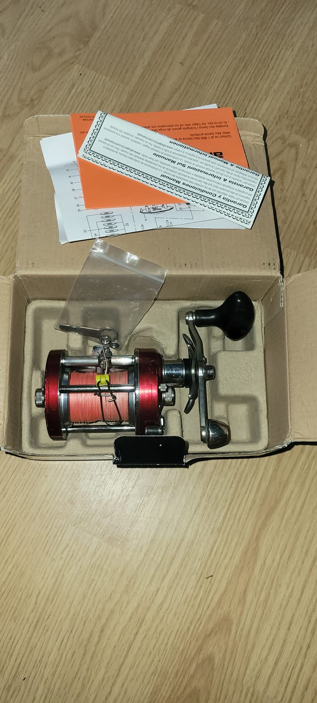 80lb fishing reel 80VSW INTL CLASS SERIES V for The Penn International VIS 2 What spinning reels hold the