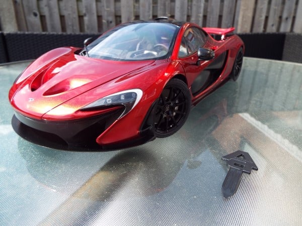 Autoart 1/12 McLaren P1 in metallic volcano red