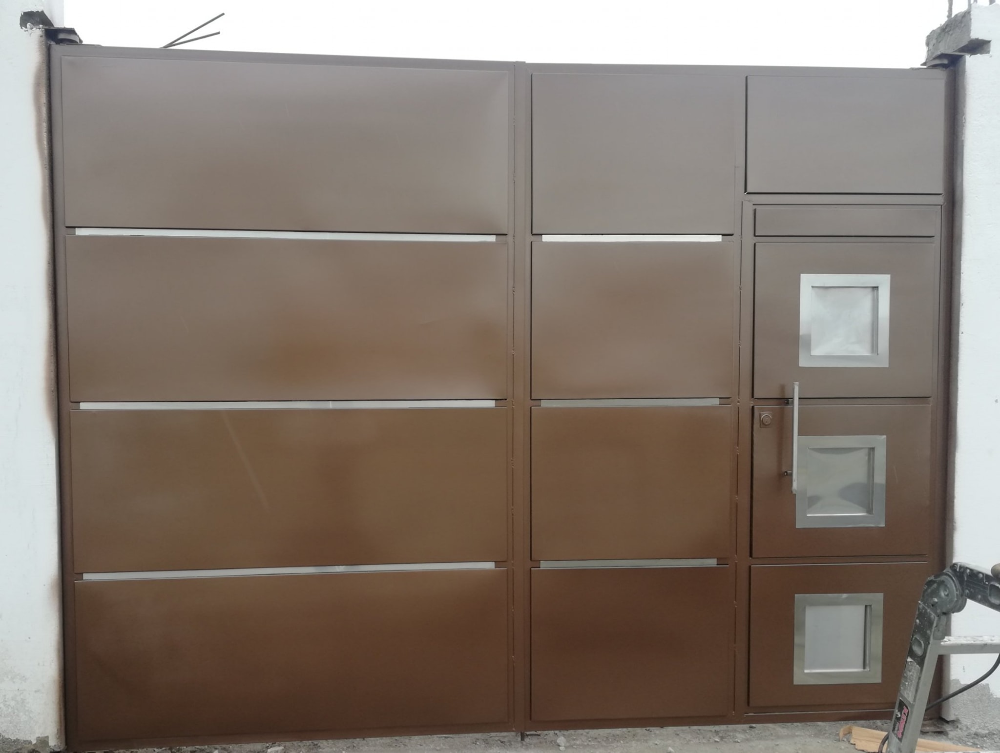 🧑‍🏭💥Los mejores acabados en puertas... - Metalec Industria