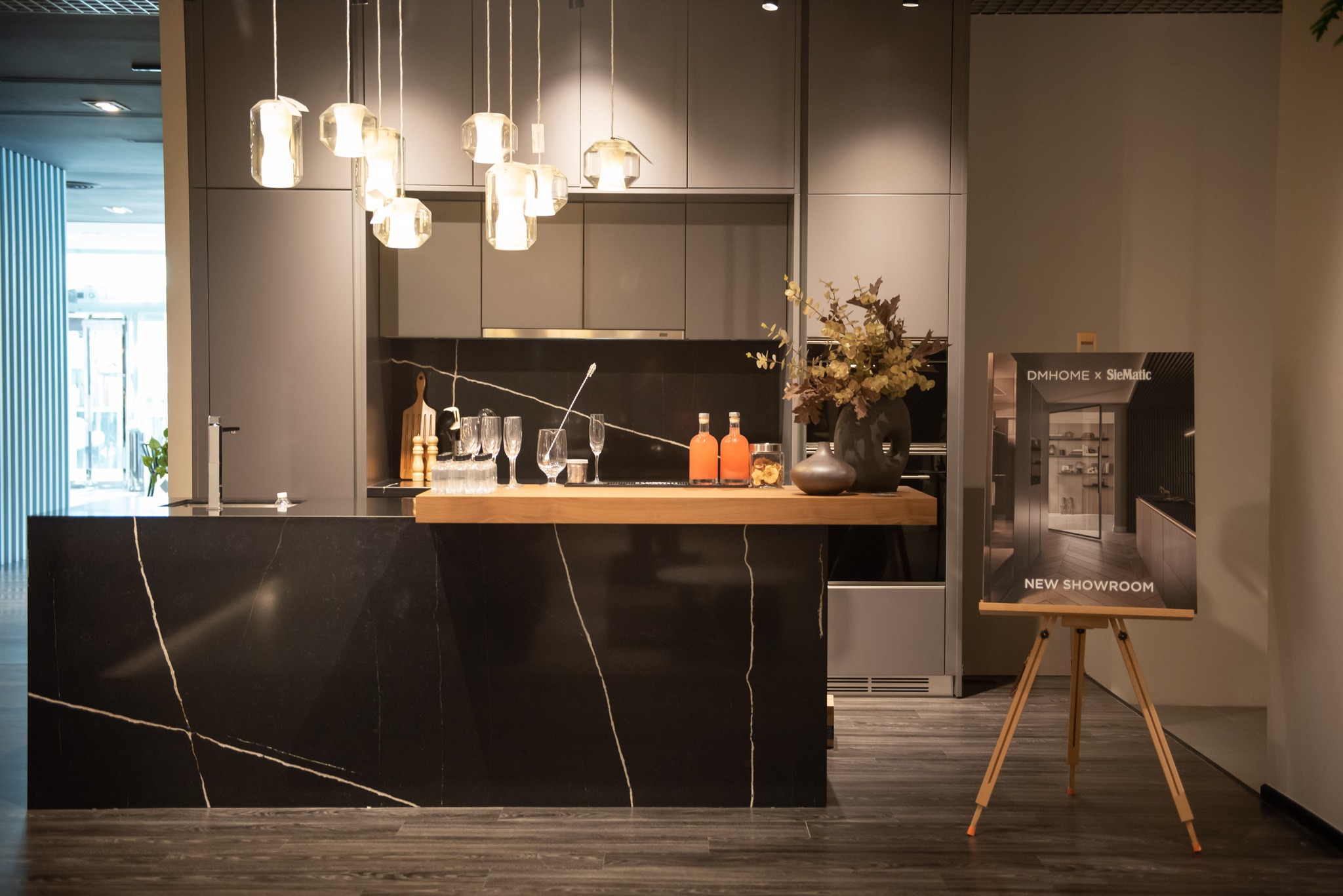 DMHOME - DMHOME warmly welcomes our beloved customers with... | Facebook
