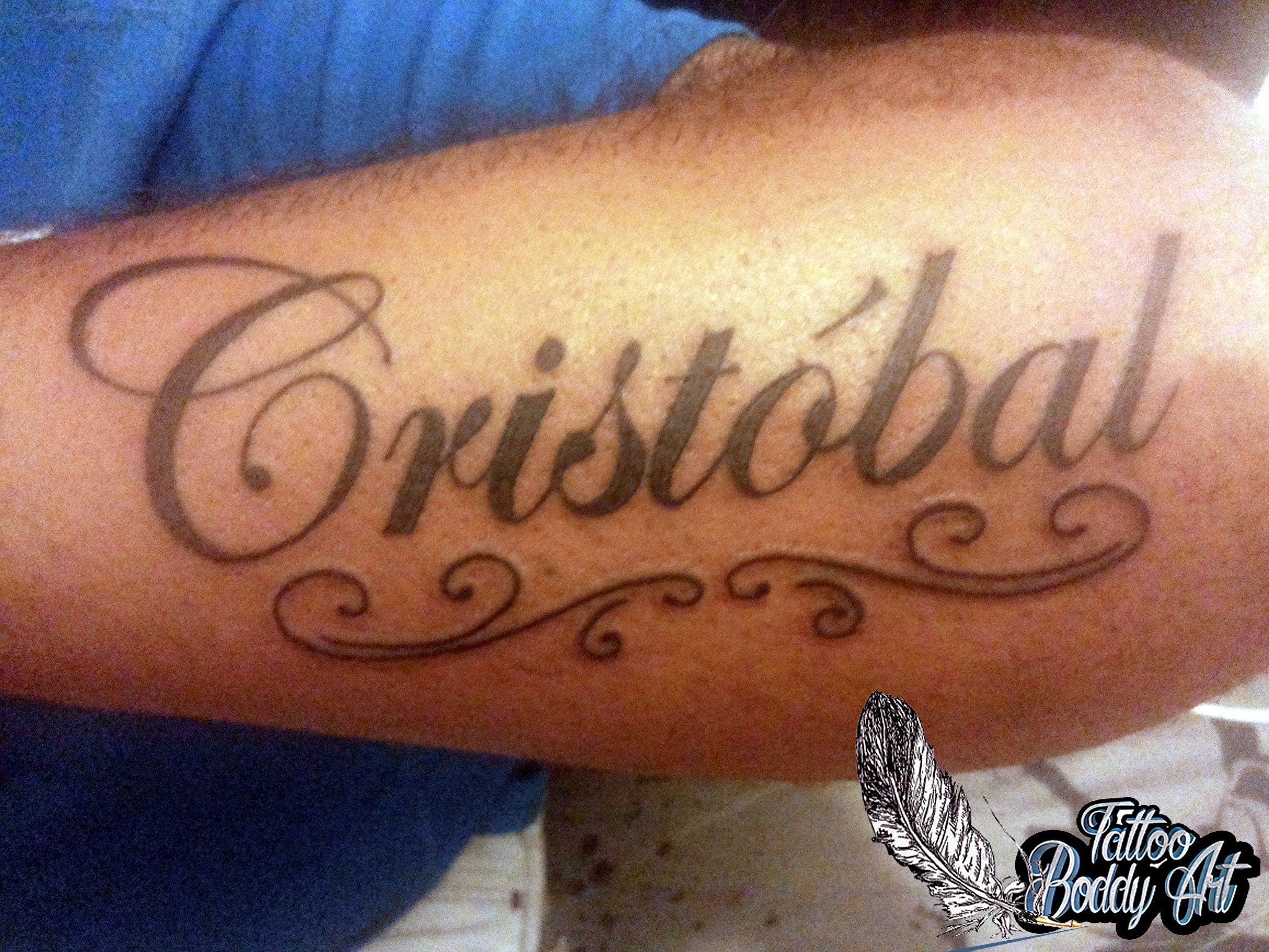 Nombre En El Brazo Cristobal Tatuajes Leonardo Facebook