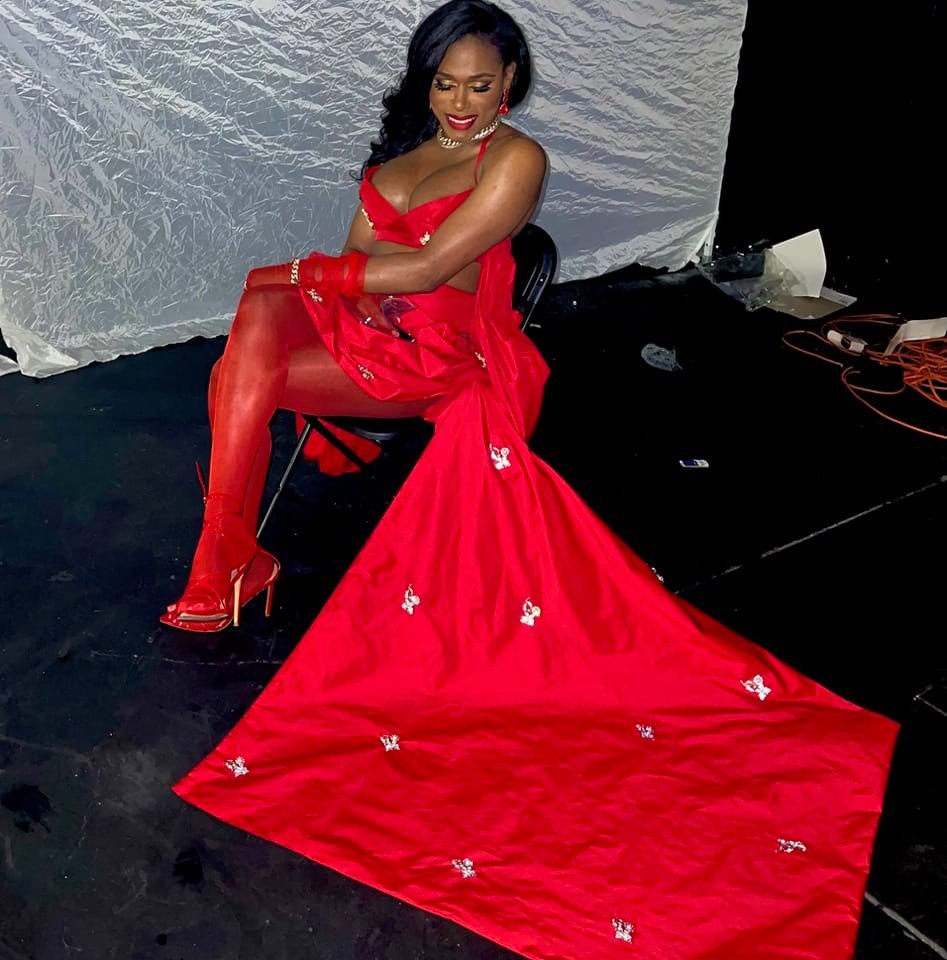 Basic hem 🪡 ️👗🧵 #atlseamstress #seamstressonduty #clothesrule # ...