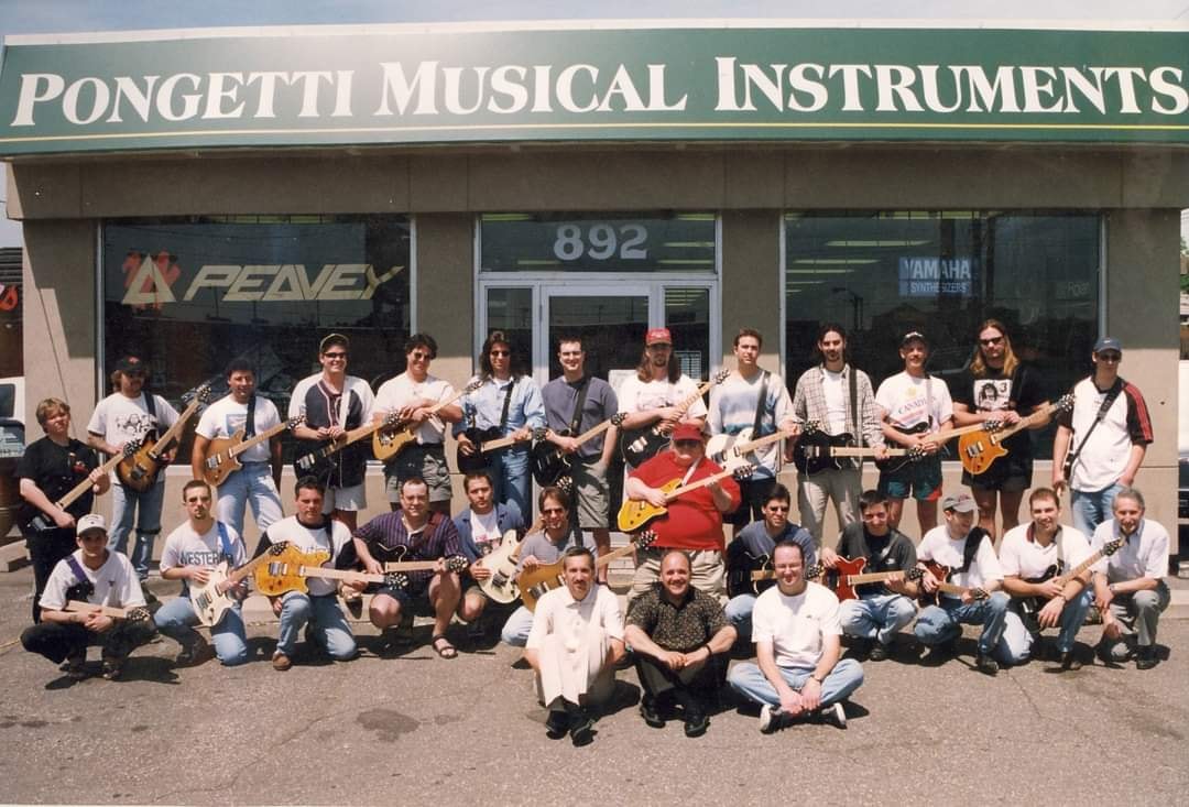 Fact check: this photo was taken in... - Peavey EVH Wolfgang