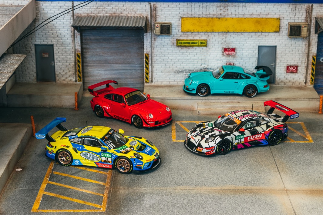 New 1/64 scale models at 7-Eleven Taiwan