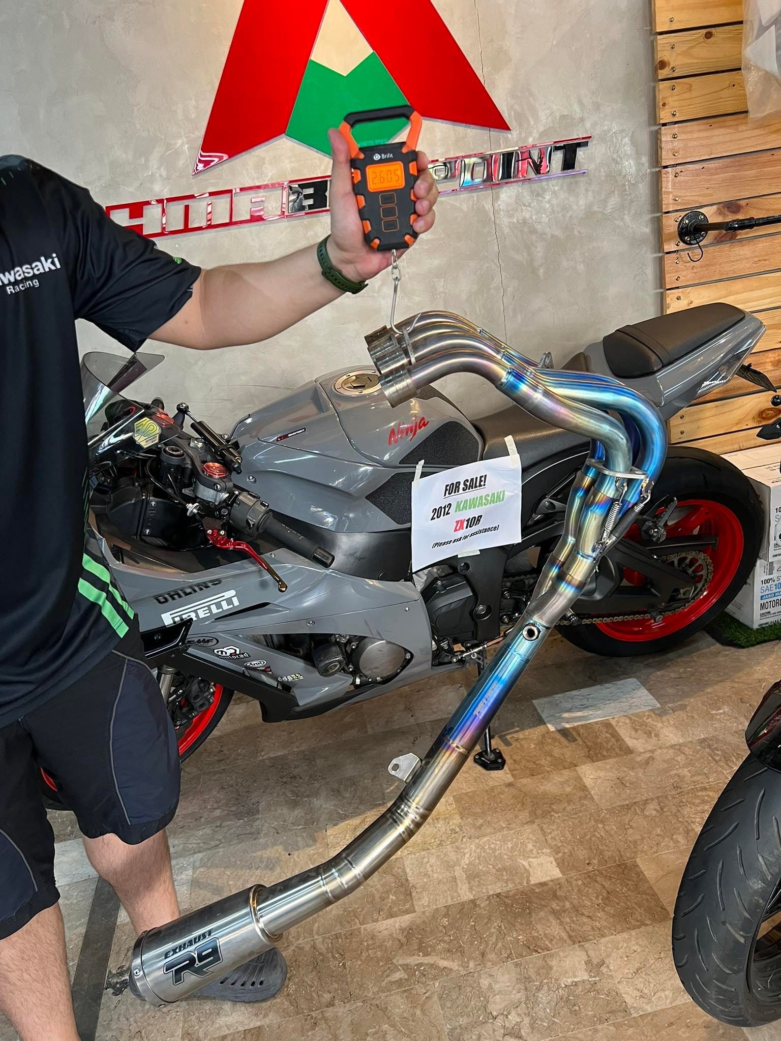 Kawasaki ZX4RR with R9 titanium exhaust and MWR air filter