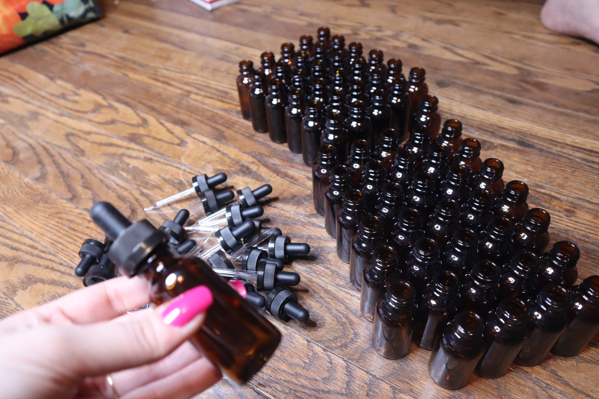 Vivaplex Amber Glass Bottles - 24 Pack 10ml (1/3 Oz) With Black Lids