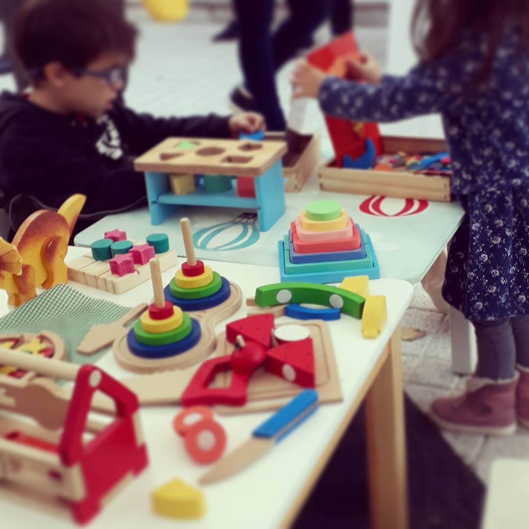 Cubo De Actividades De Madera Con Tren Y 8 Juegos Educativos Para Niños