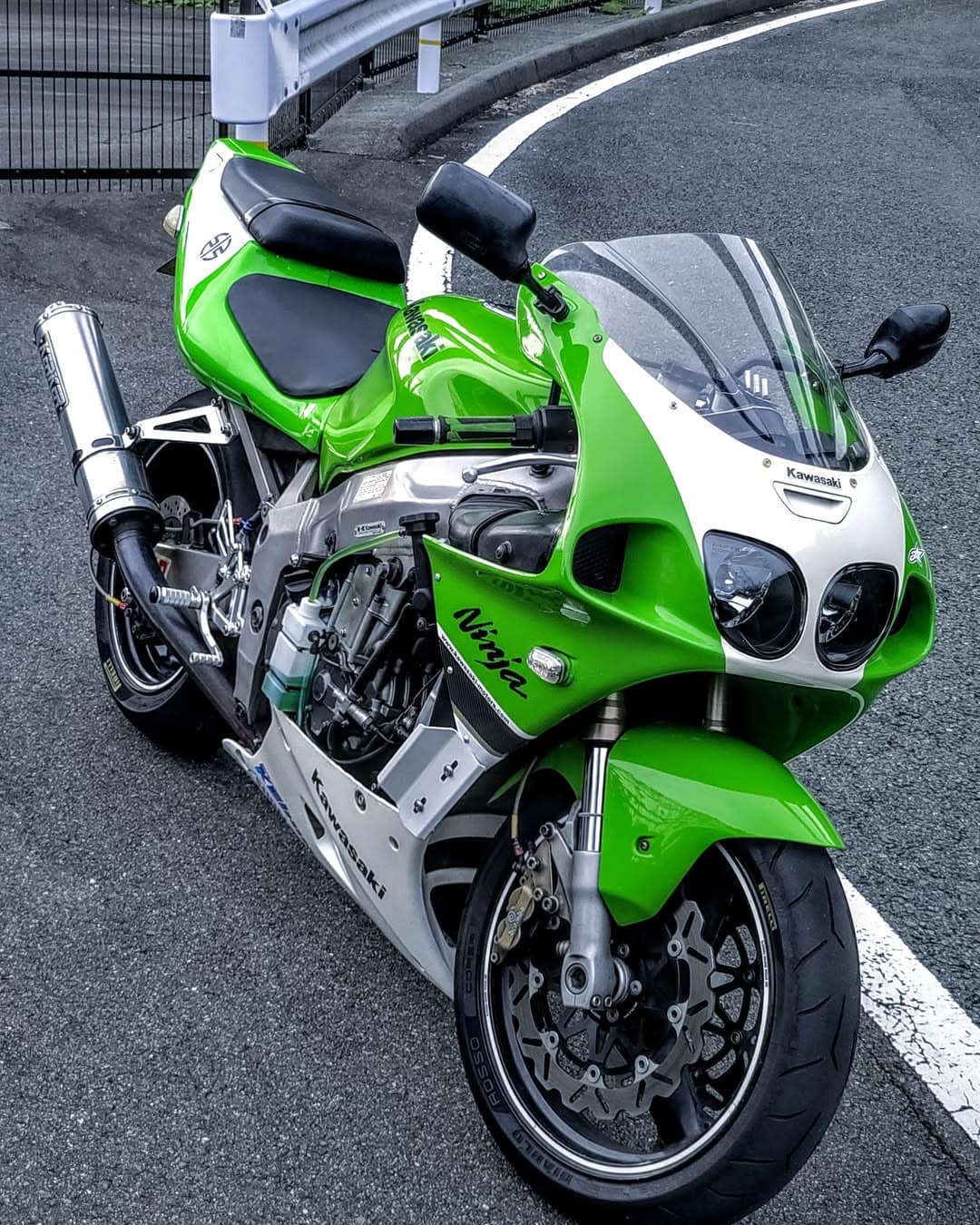 Kawasaki Ninja 🖤 @ten.zx_17 . . #kawasaki #kawasakizx10r