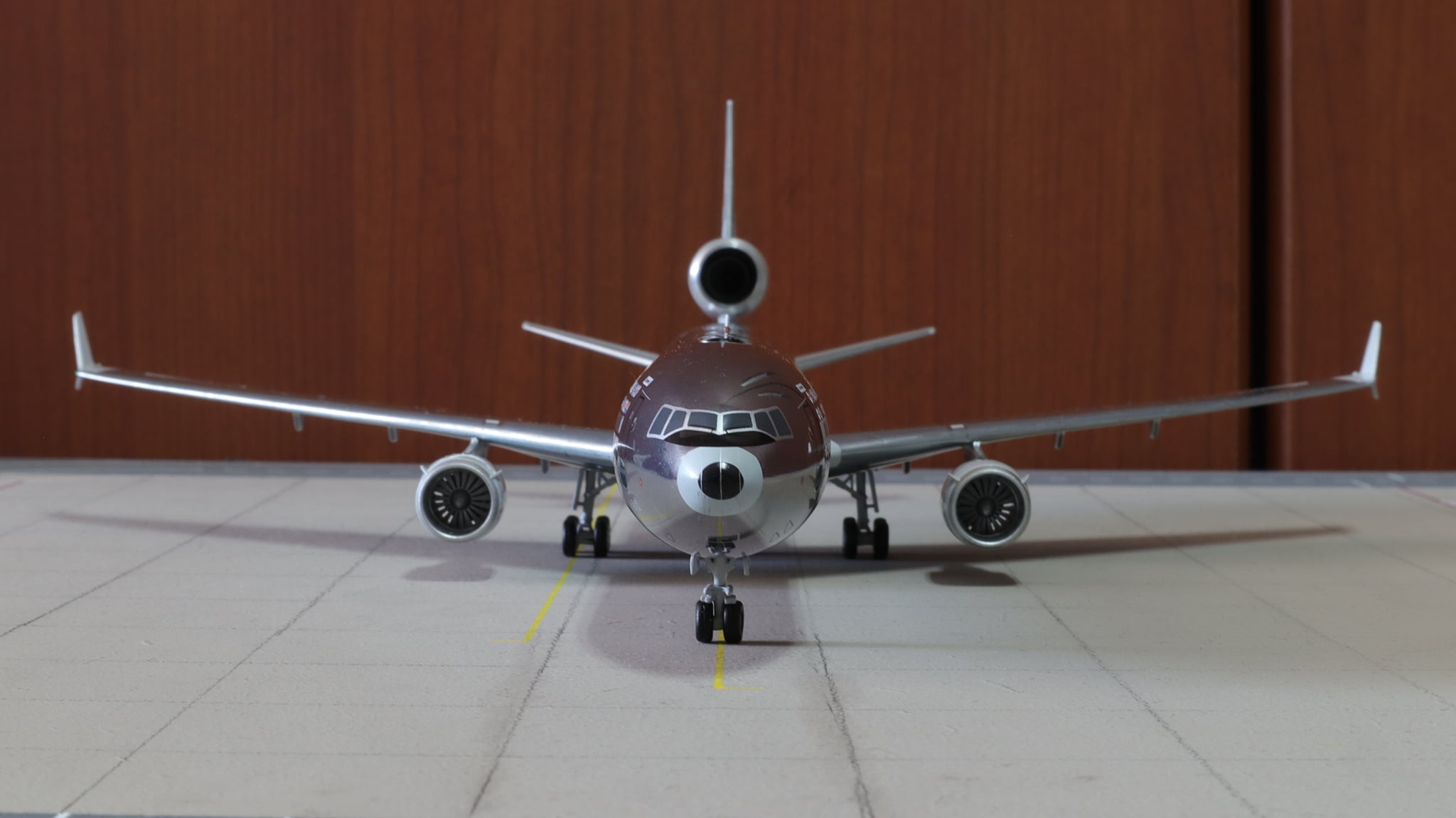 Harlequin Air MD-81 model by JC Wings