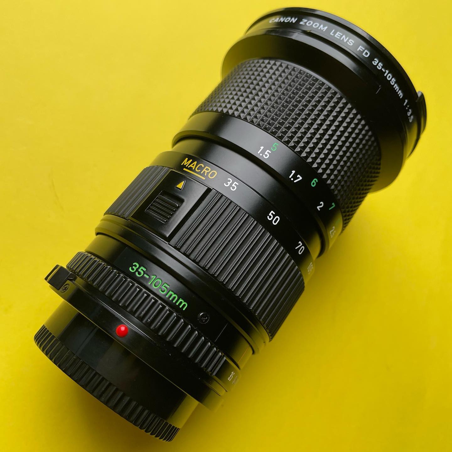 Canon FD 35-105mm f3.5 Excellent condition nfd lens. one month