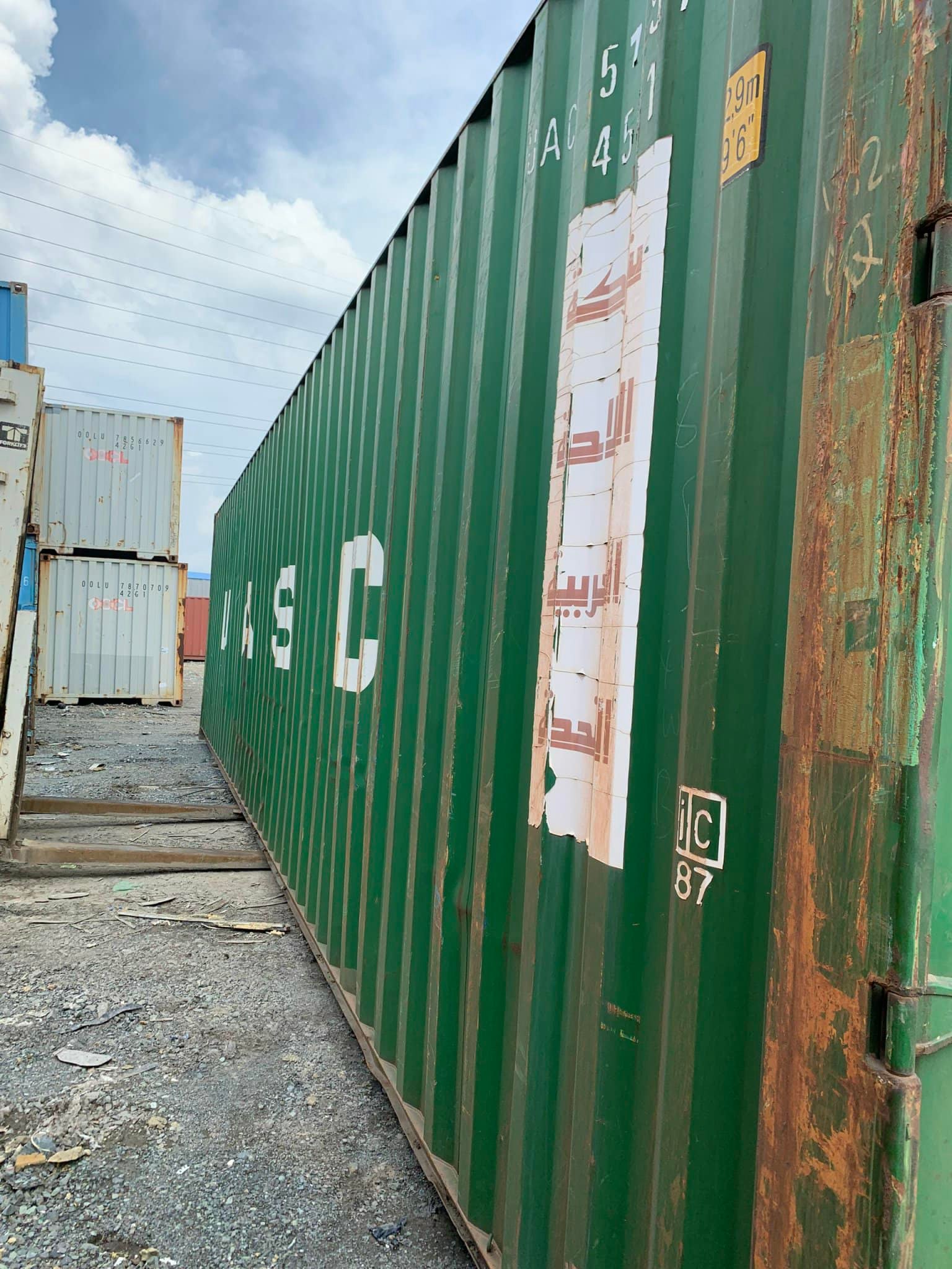 Rồng Đỏ Container