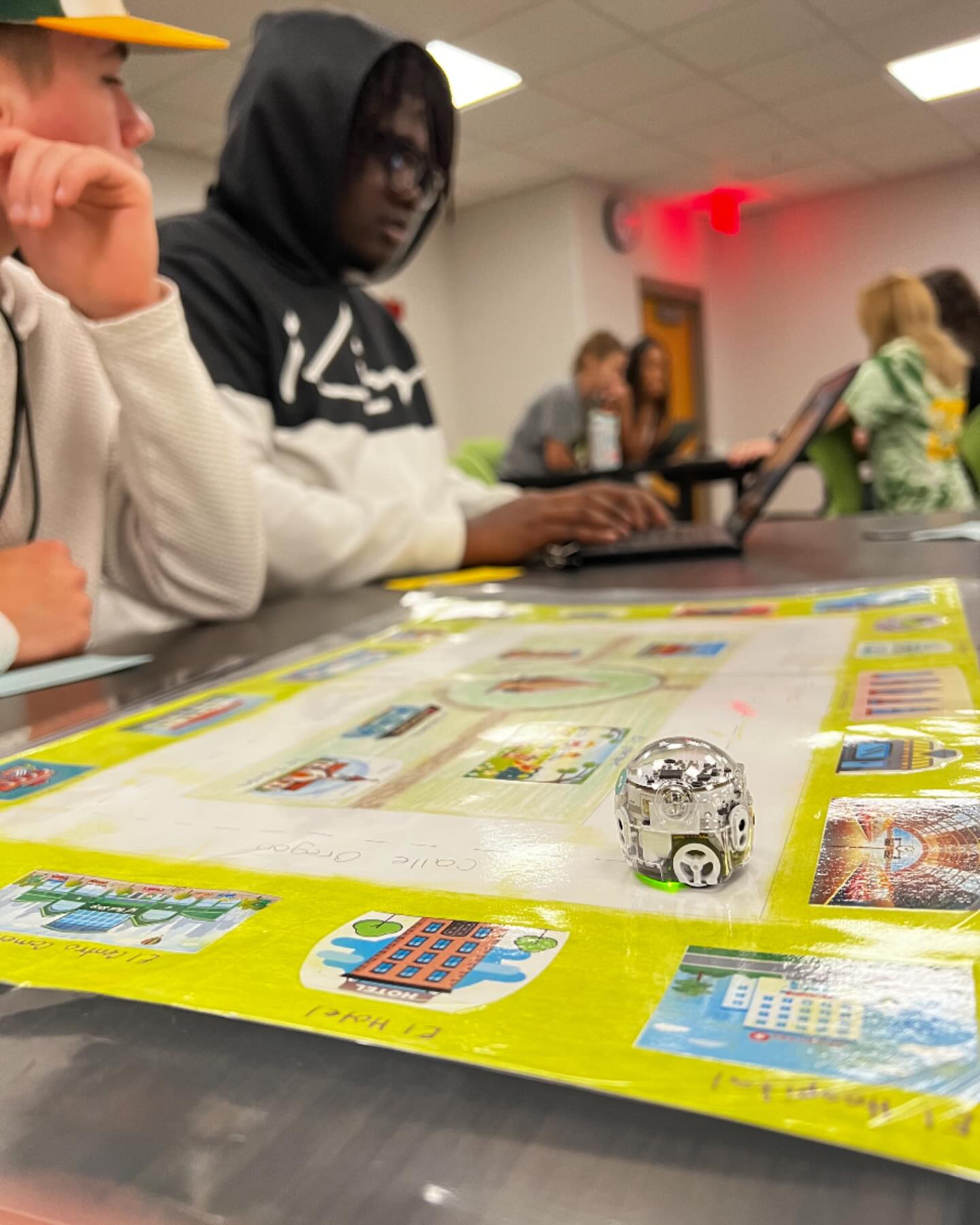 Bruton - BHS Spotlight on Instruction! Mrs. Rivera – @ozobot in Spanish ...