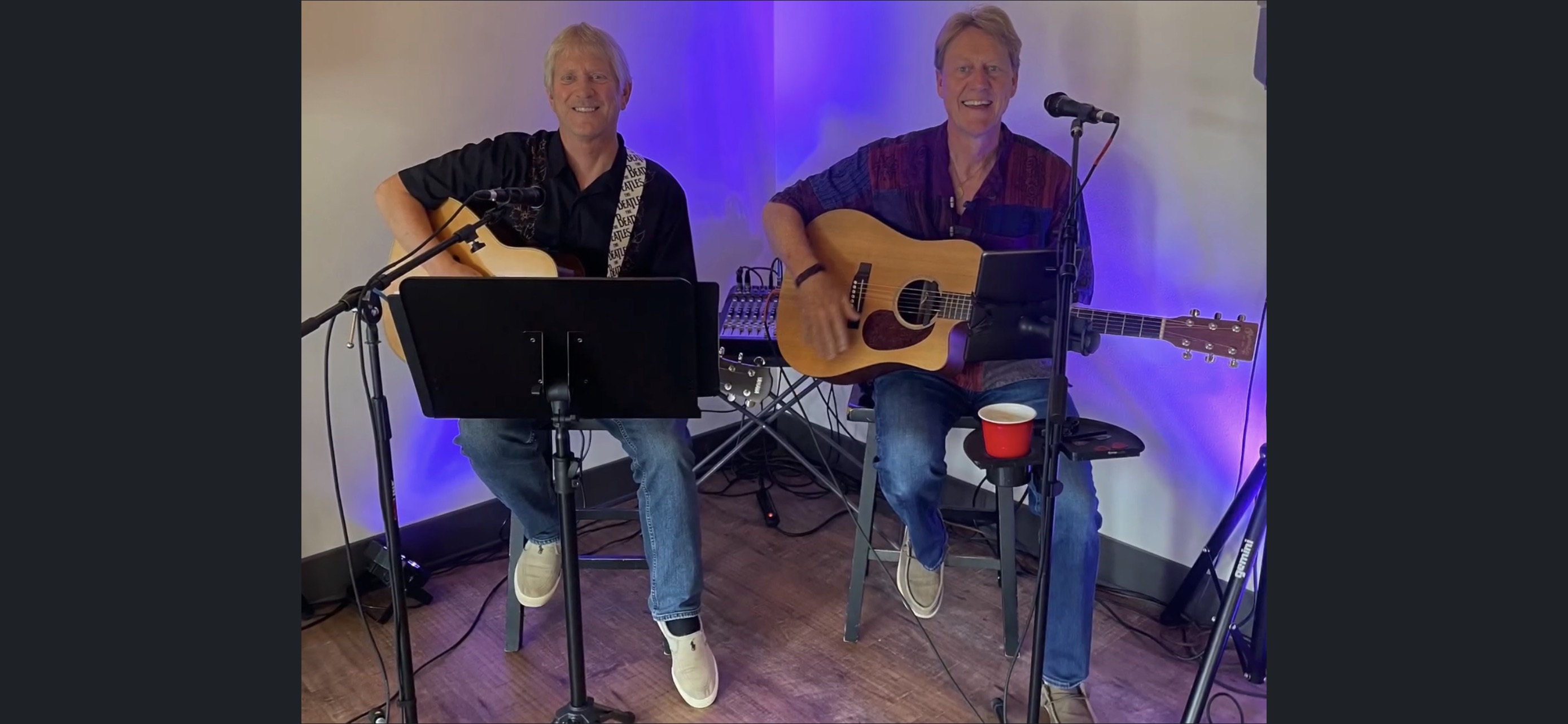 Fab Too (acoustic Beatles tribute duet) at Urban Apples 🍏