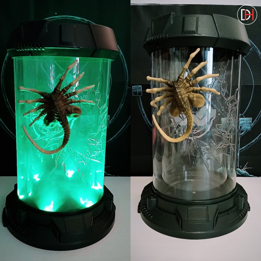 The Cinemark popcorn bucket for 'Alien: Romulus' is designed as a