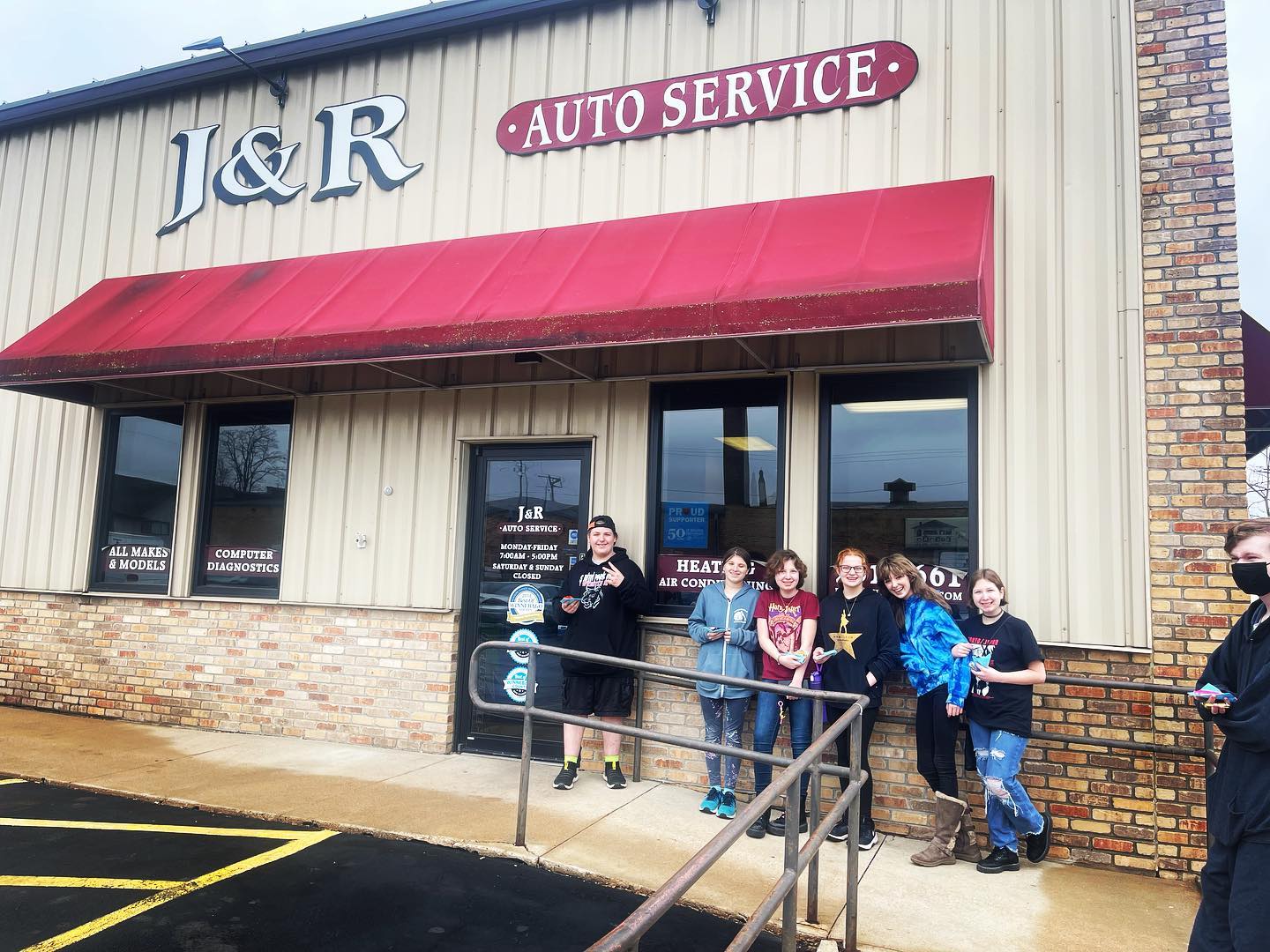 J & R Auto Service, Inc. | Oshkosh WI
