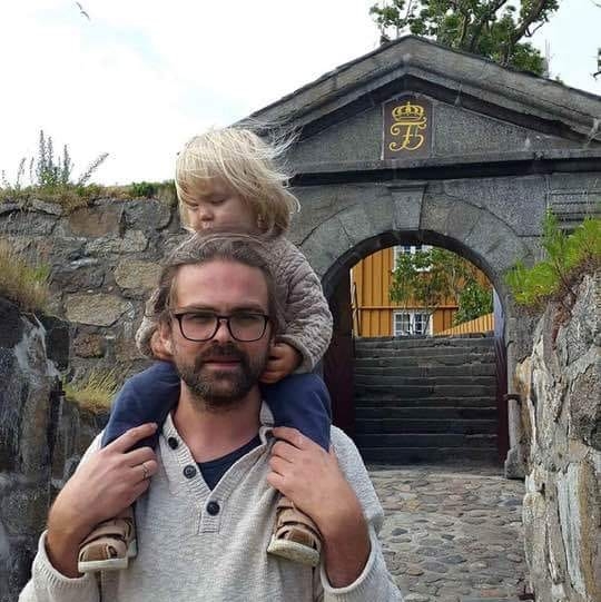 Nesodden Debattgruppe | Klokken nærmer seg midnatt | Facebook