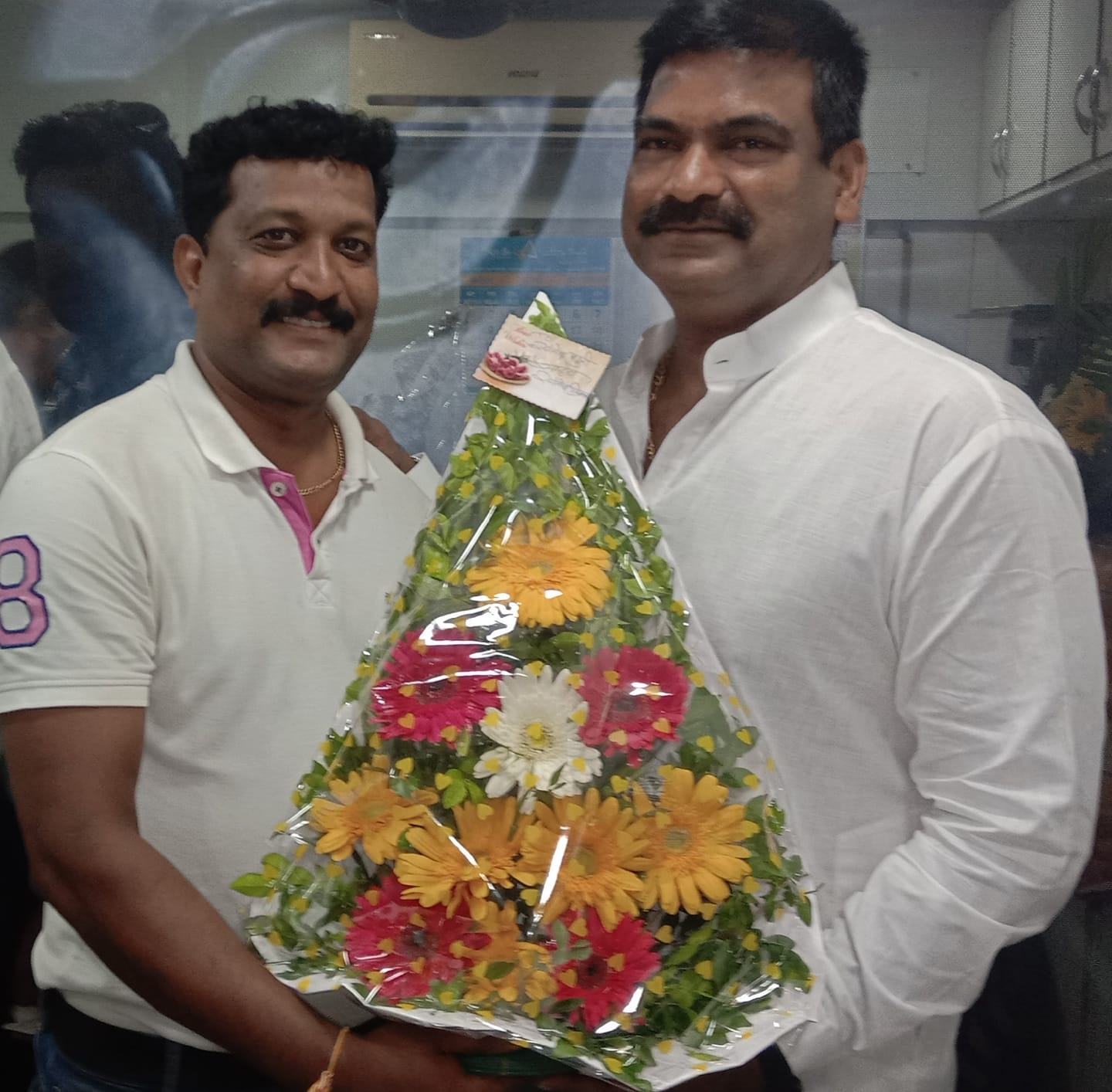 M M Raje Mayekar