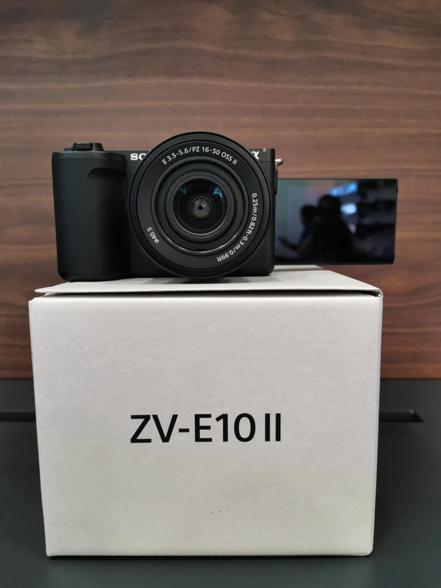 ? Capture Every Moment with the Sony ZV-E10 Bundle! ? ? Now 