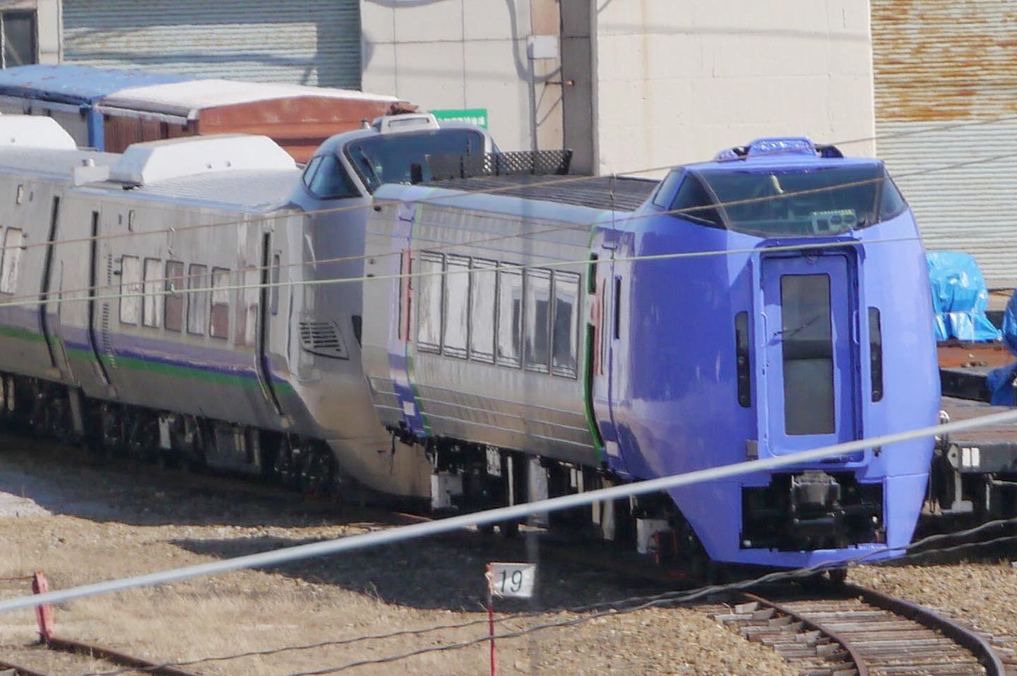 北海道の鉄道情報局 - ⁡ ⁡ ⁡ ⁡ ⁡ キハ283系がすげー高く見える😂😂 キハ285系恐るべし！！😱😱 ⁡ #hokkaido #北海道 ...