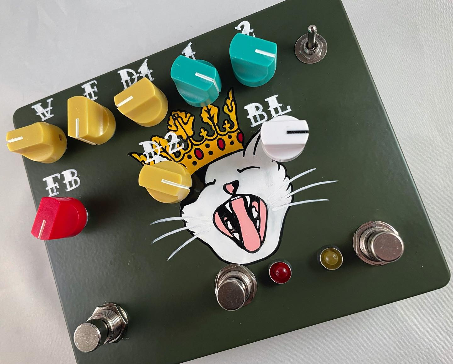 Catalinbread Katzenkönig DIY Tone Bender MK2 and ProCo RAT fusion