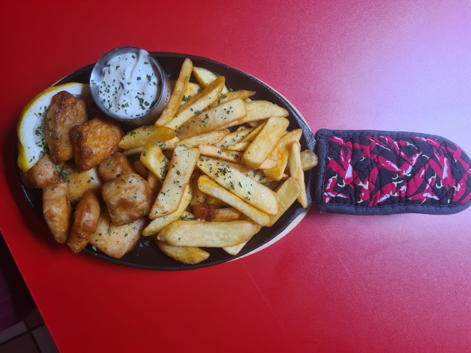 ++ Leckere Fish & Chips zum Start in... - The Wolff's Diner
