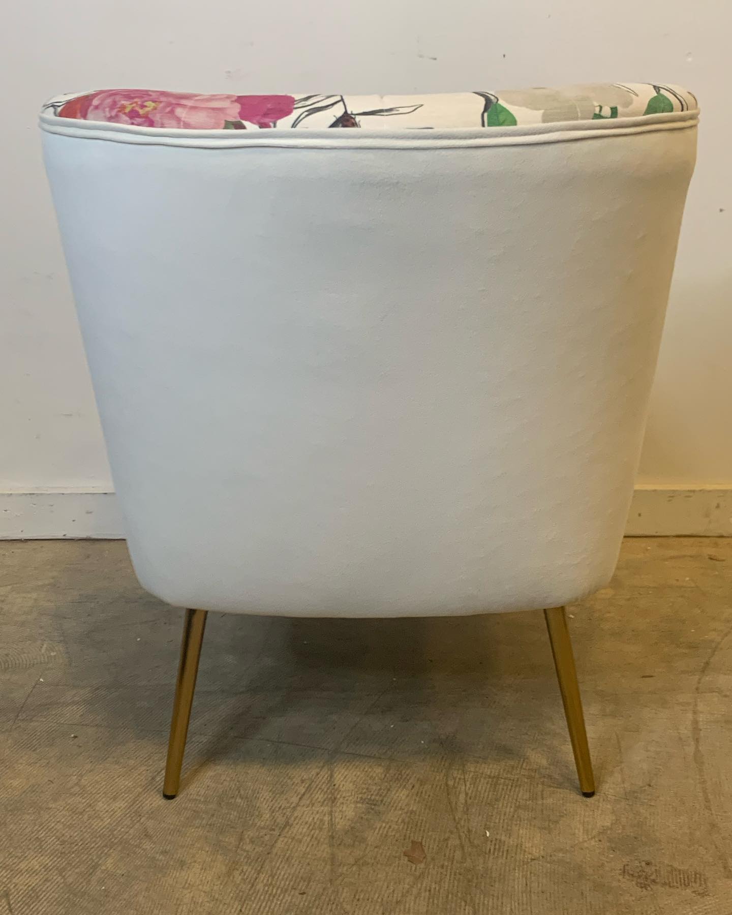 Invio Fine Furniture... - Invio Fine Furniture Consignment
