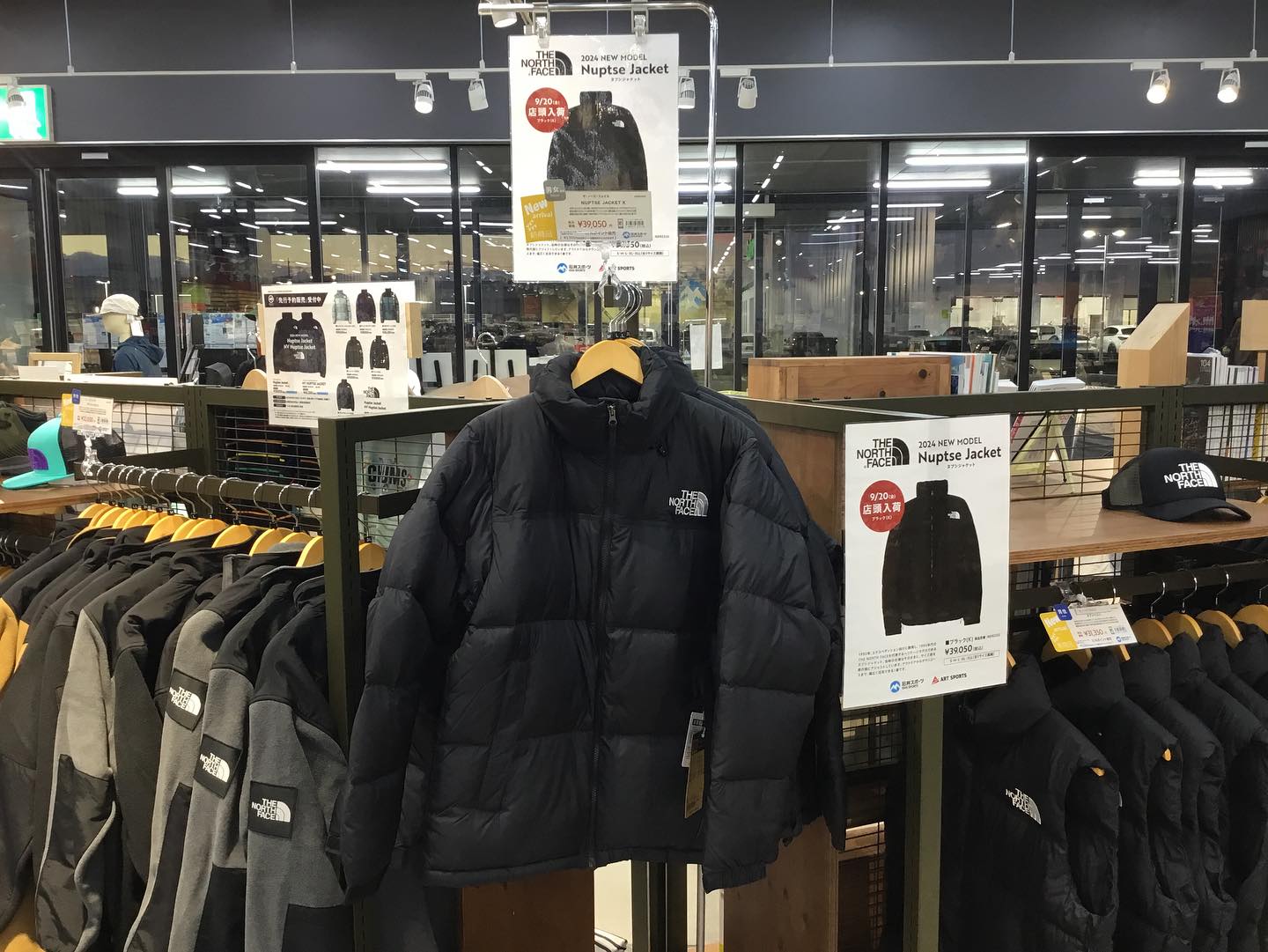 人気商品！！#ノースフェイス #ヌプシジャケット ブラックのM〜XXL 