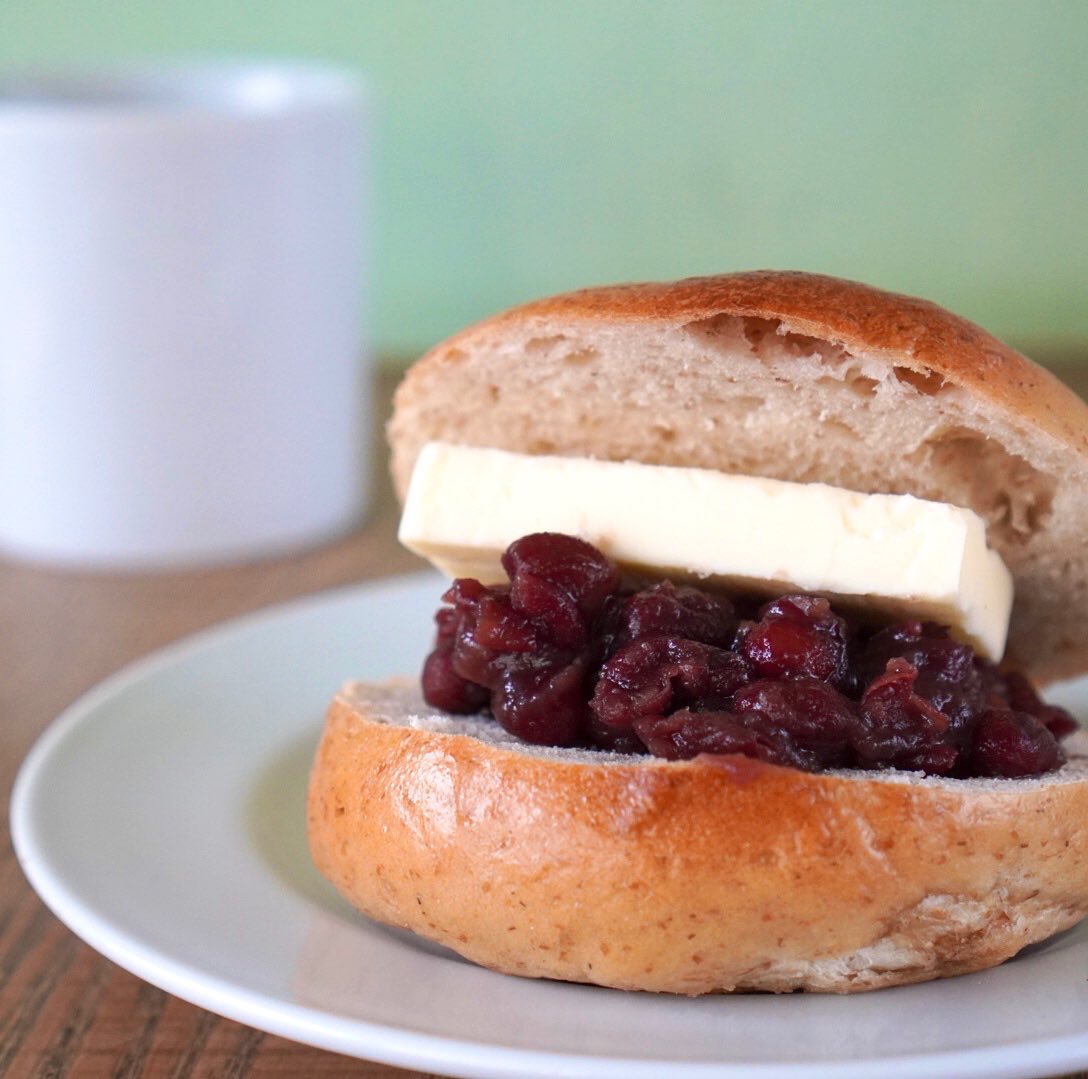 Radio Bagel 1月スペシャルサンドイッチは あんバター です 粒あんとバターの組み合わせは間違いない Our Seasonal Special Of January Is Anko Butter Enjoy The Harmony Of Best ベーグル Bagel パン Bakery カフェ Cafe 京都 Kyoto