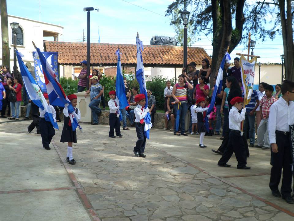 Intibuca Cultura - Desfile de los Jardines de Niños de La Esperanza e ...