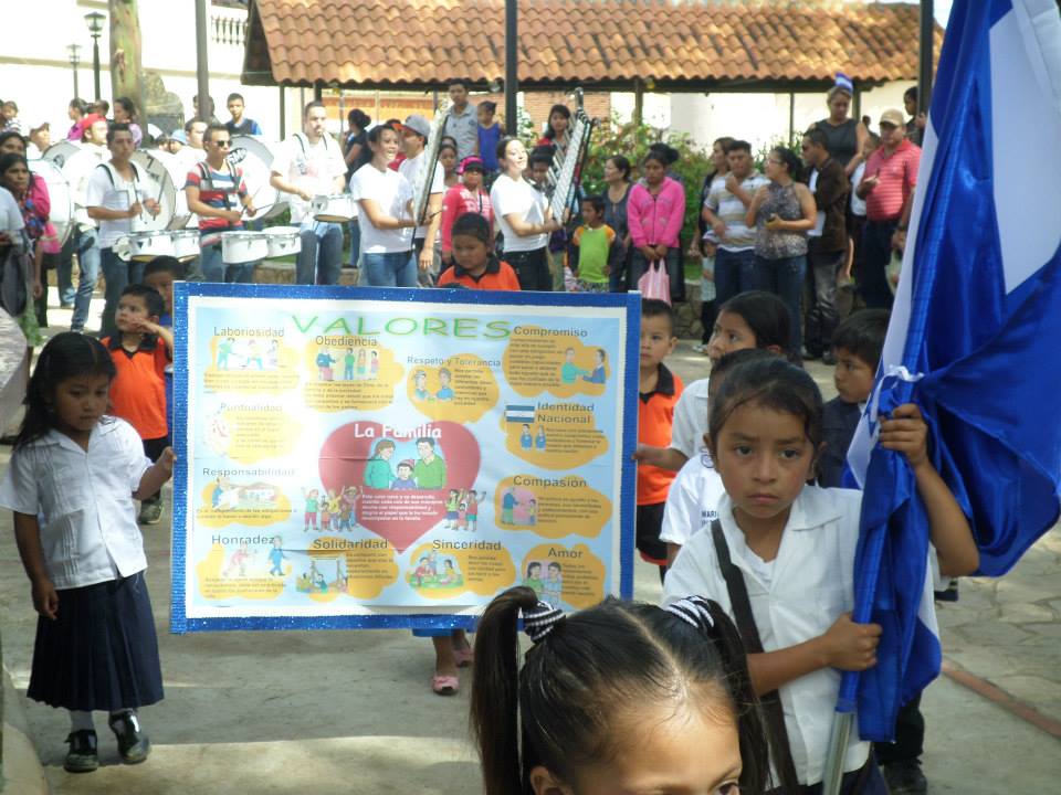 Intibuca Cultura - Desfile de los Jardines de Niños de La Esperanza e ...