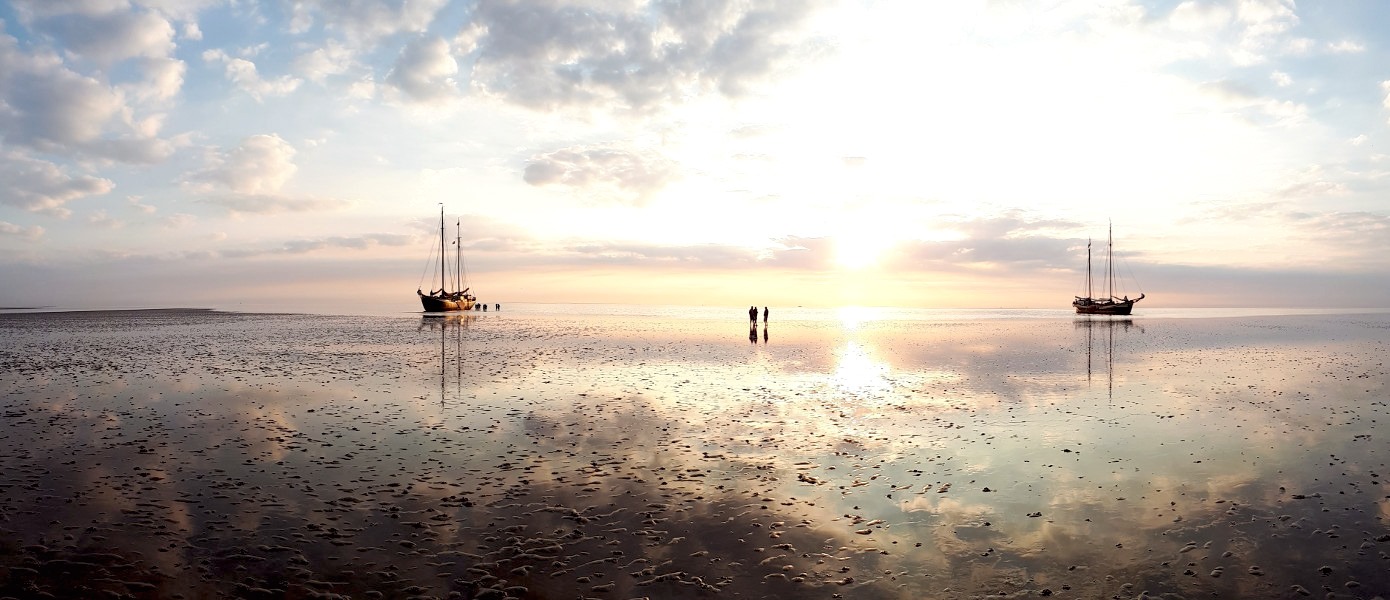 NikèYoga - Aanstaande woensdagavond geven we een yogales op het strand ...