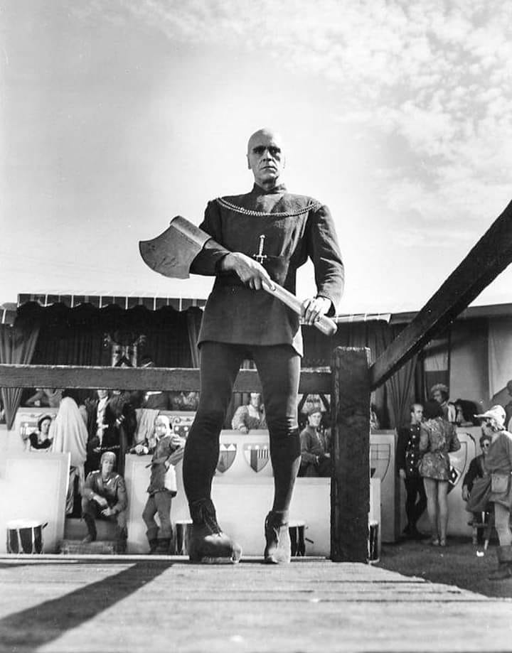 Janus　BORIS TOWER o f KARLOFF LONDON Boris Karloff 