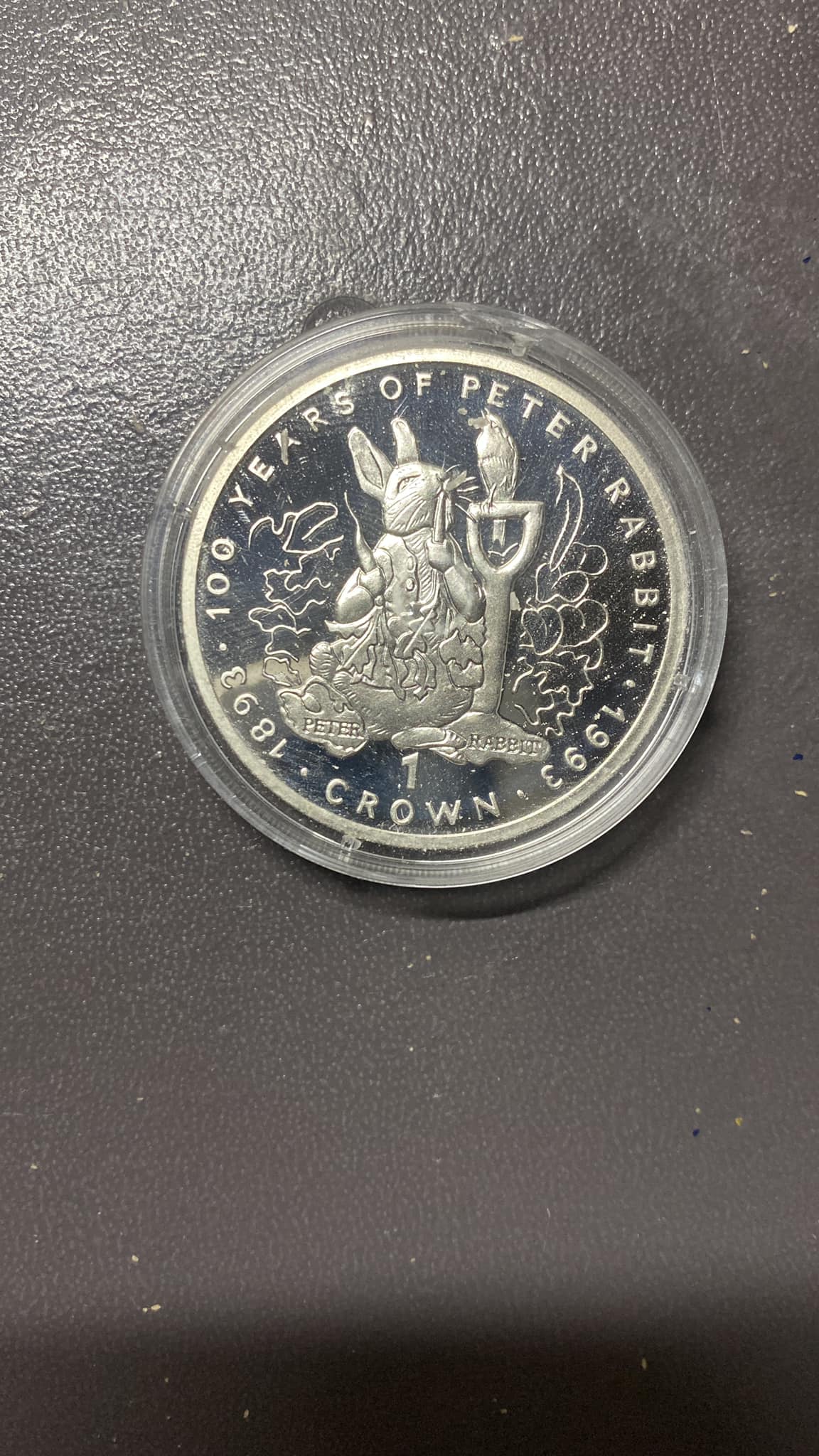 Evaluating 1993 Gibraltar 1 crown coin