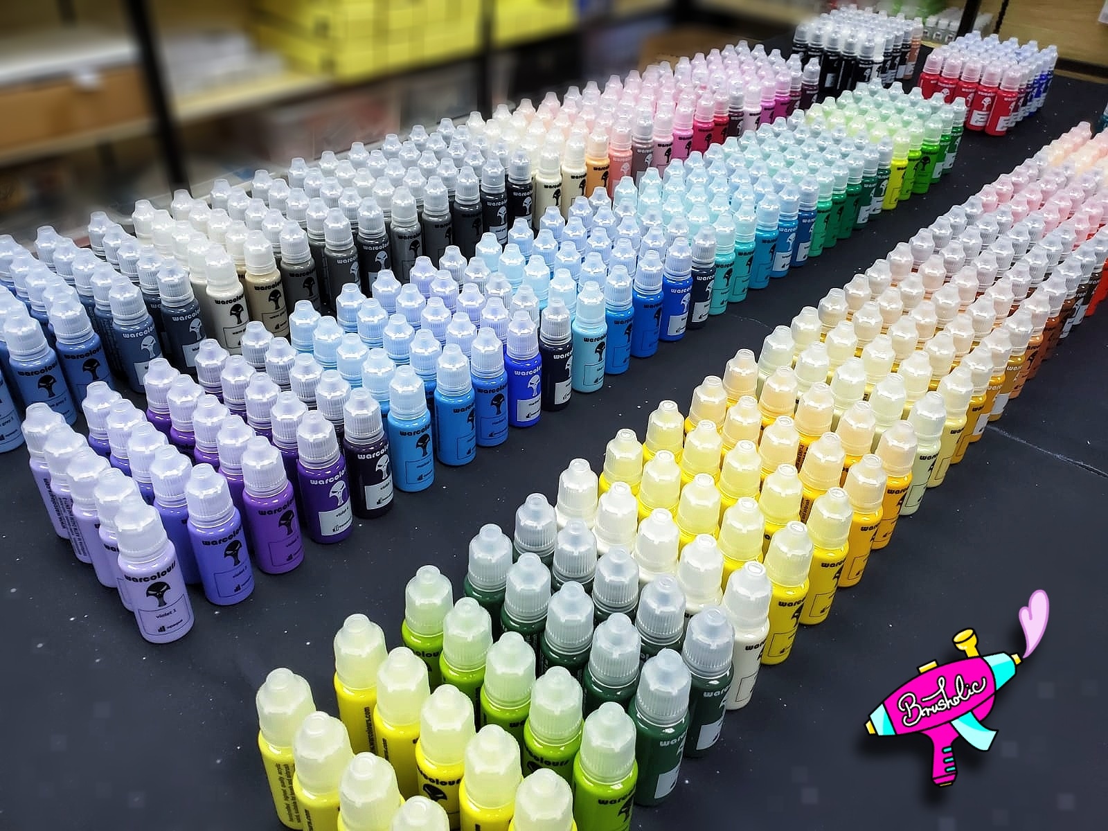 Brusholic - Warcolours 進駐 ! 好開心又興奮我地終於有油賣啦!...