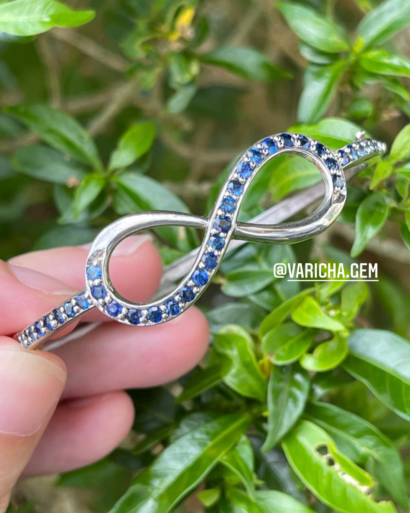 ก... - Varicha Gem ศูนย์ส่งเสริมอัญมณีและเครื่องประดับจันทบุรี