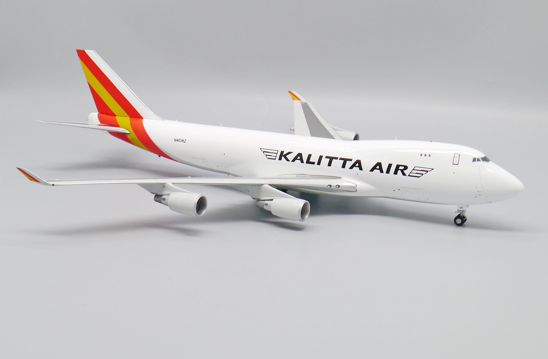 Kalitta Air Boeing 747-400F scale model in new livery